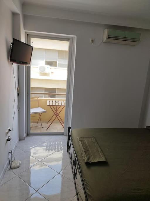 Small Apartment In The Heart Of Piraeus! Notara 43 Exterior foto