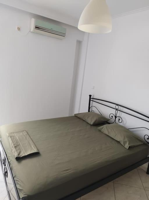 Small Apartment In The Heart Of Piraeus! Notara 43 Exterior foto
